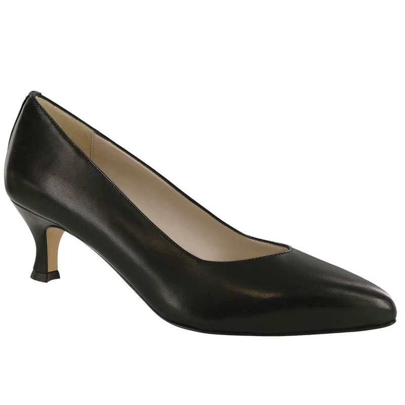 SAS Moxie Black Leather Pointed Toe Pump | Laurie's Shoes