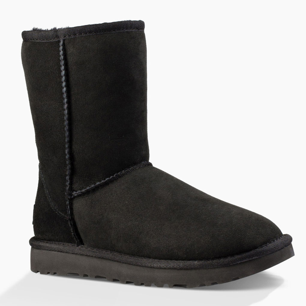 ugg classic short boots in black