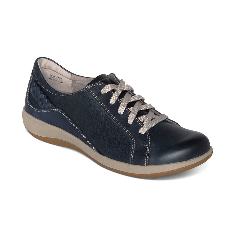 womens lace up oxford