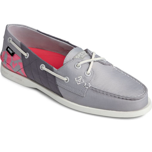 sperry bionic boat shoes