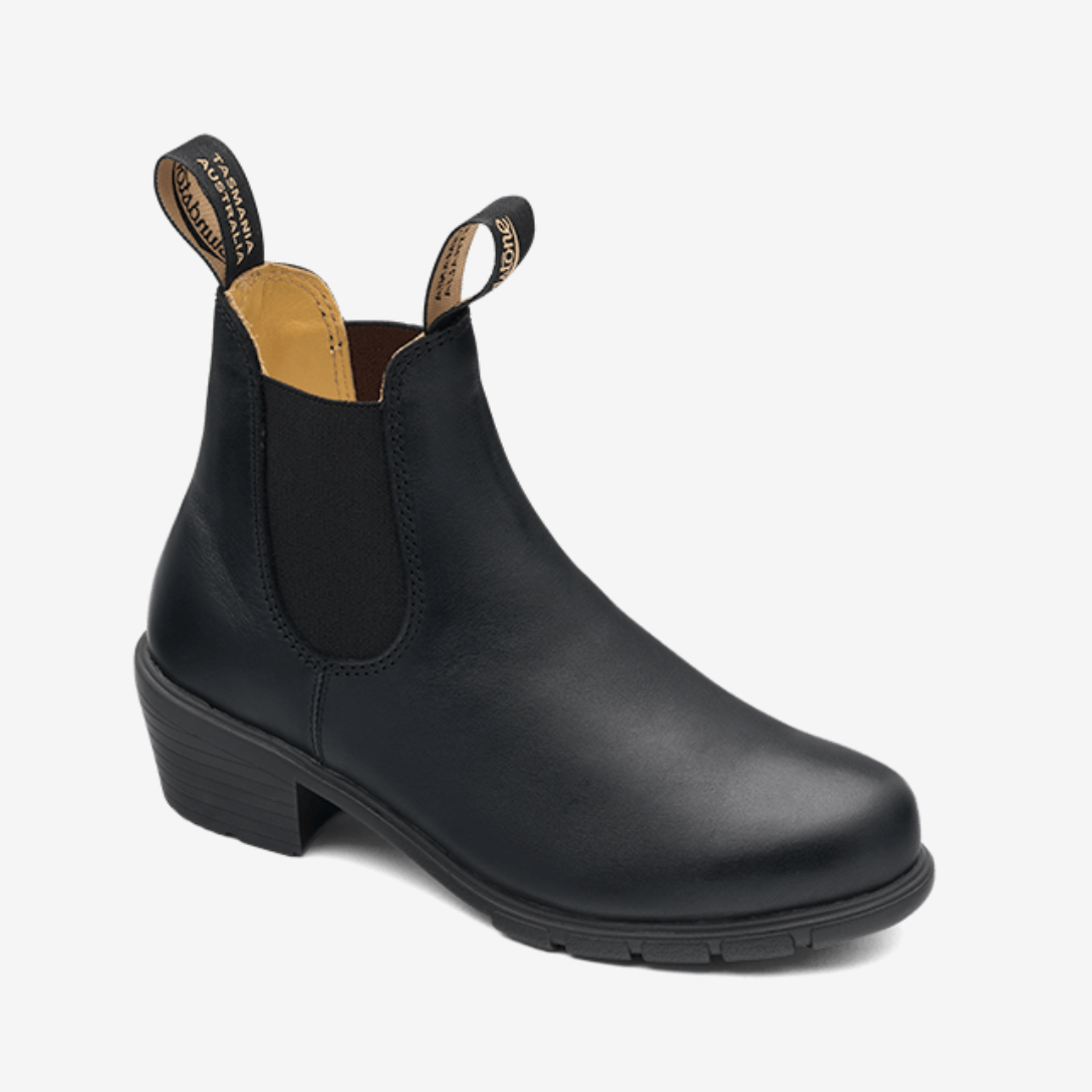 blundstone black leather