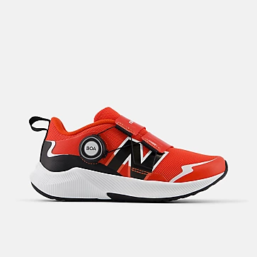 New Balance Little Kid's DynaSoft Reveal v4 BOA with breathable mesh upper, DynaSoft midsole, and BOA Fit System for secure, adjustable comfort.