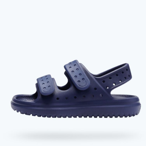 Native Kid’s Chase Sandal with dual adjustable straps, cushioned Sugarlite EVA construction, and grippy sole designed for water-friendly summer play.