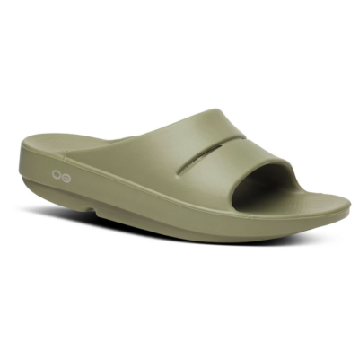 OOFOS OOahh Slide Sandal featuring a sleek slip-on design with patented footbed and OOfoam™ cushioning for superior arch support and impact absorption.